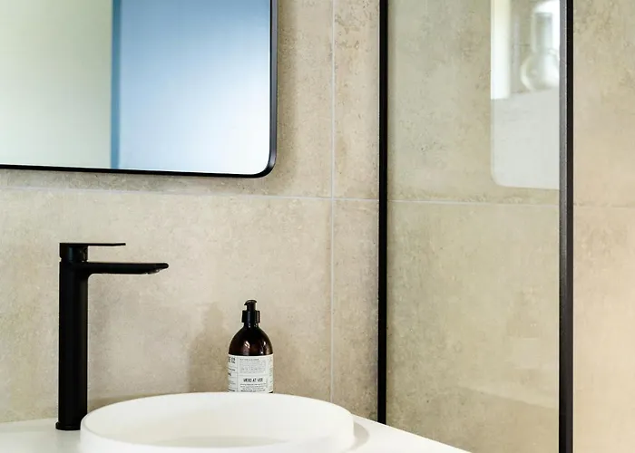 בית נופש Simple Lifestyle And Starry Sky On Helnaes