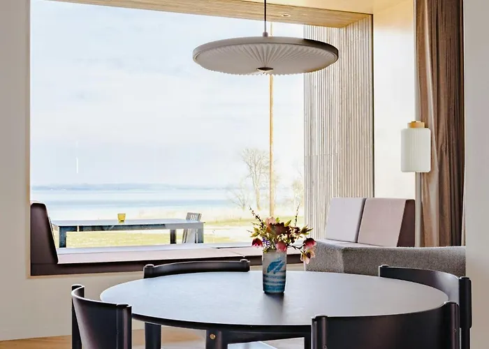 Simple Lifestyle And Starry Sky On Helnaes בית נופש *